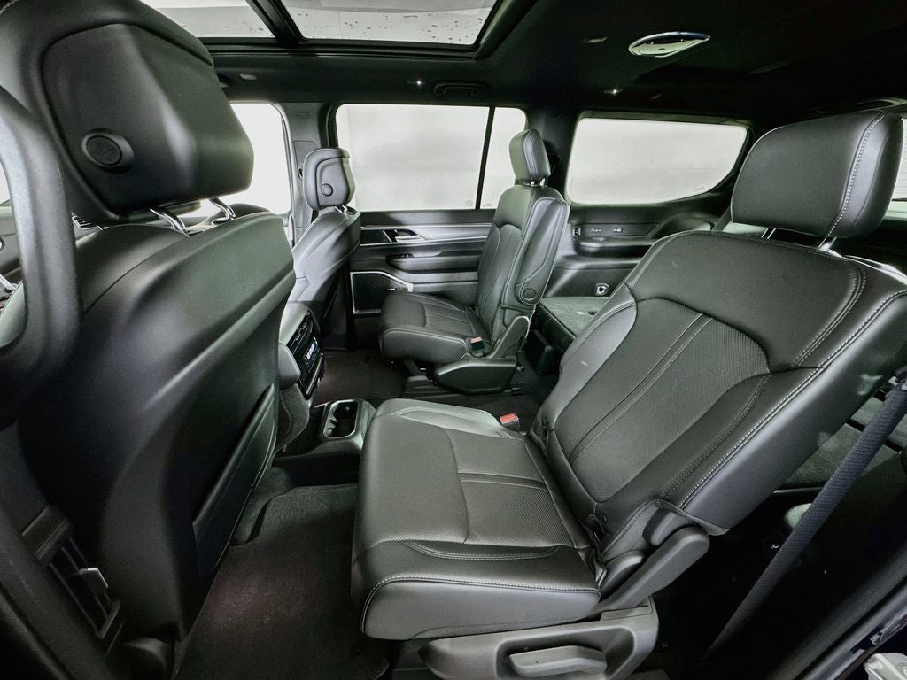 2026 Jeep Grand Wagoneer 4x4
