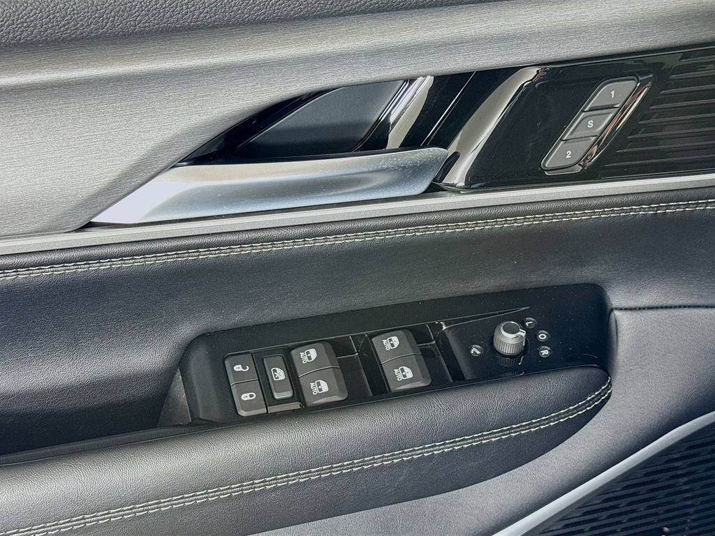 2026 Jeep Grand Wagoneer 4x4