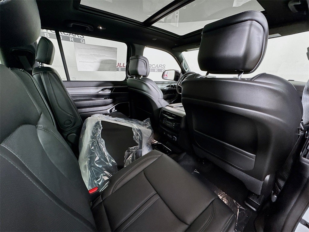 2026 Jeep Grand Wagoneer Limited Altitude