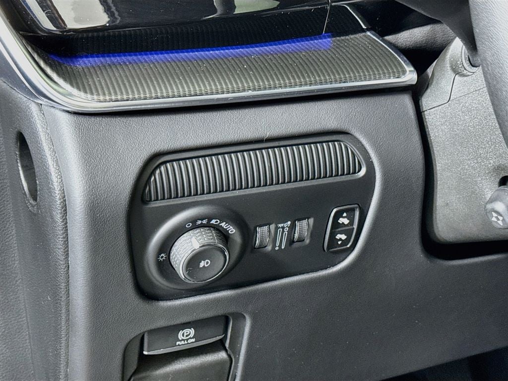 2023 Jeep Grand Wagoneer Series II