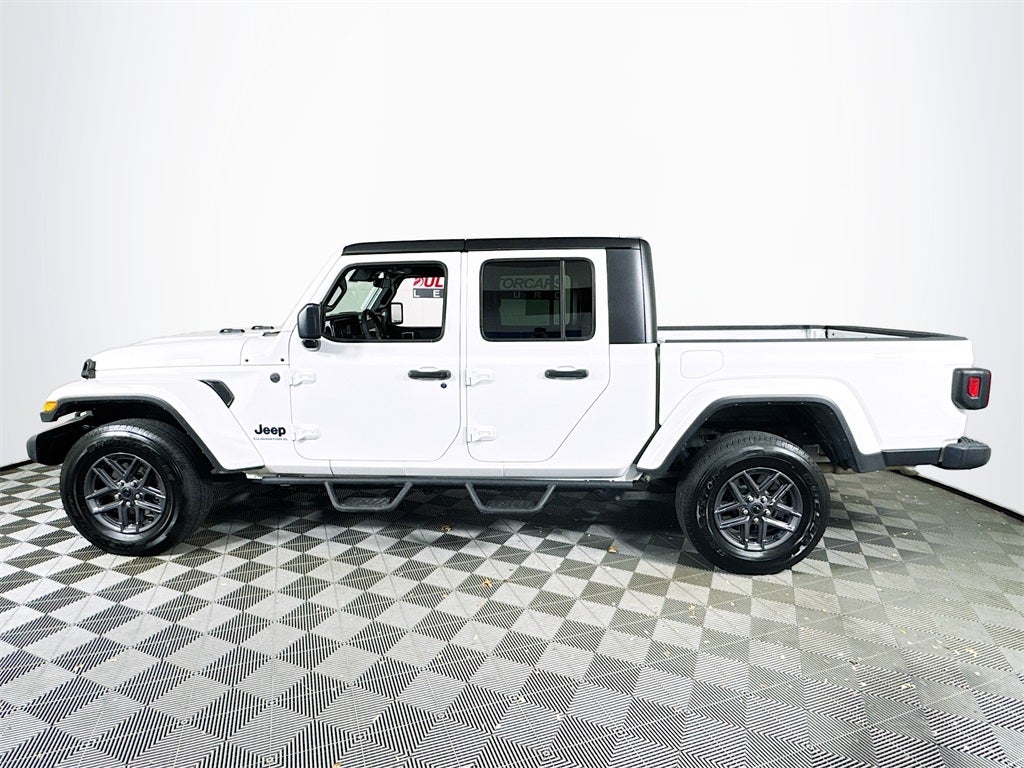 2024 Jeep Gladiator Sport