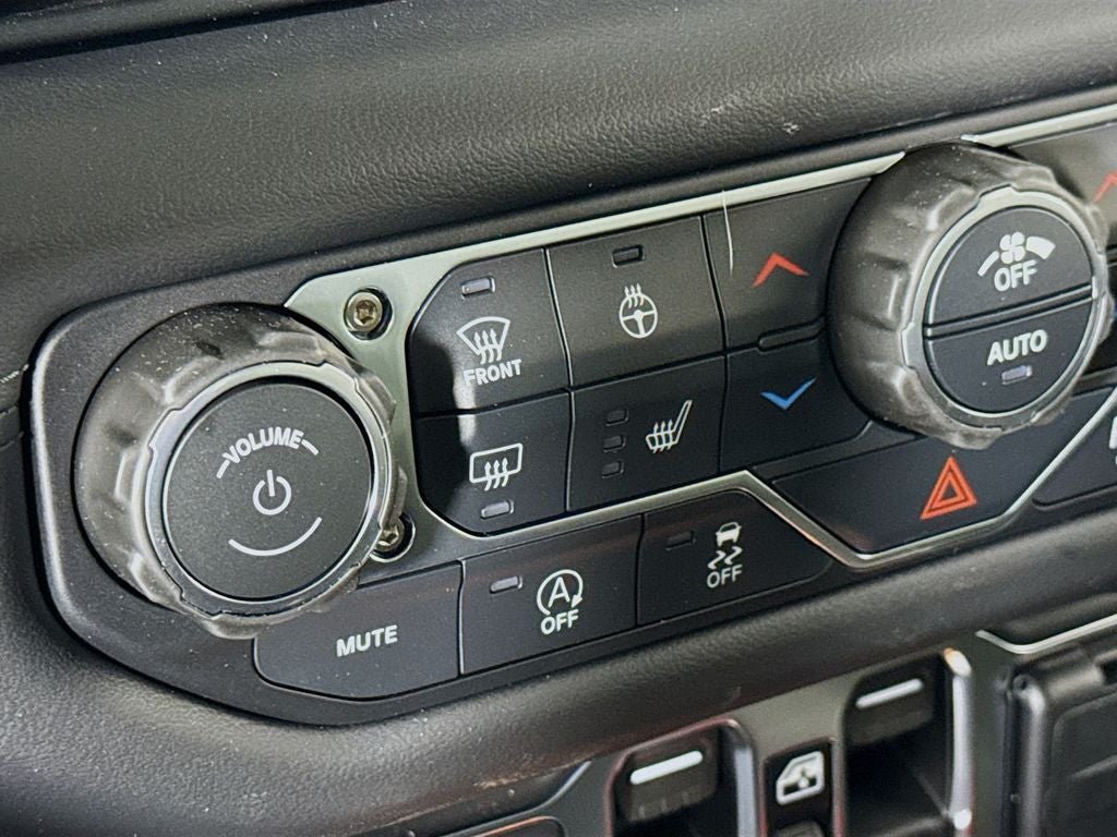 2026 Jeep Gladiator Mojave