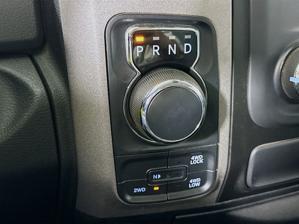 2017 RAM 1500 Express QUAD CAB 4X4