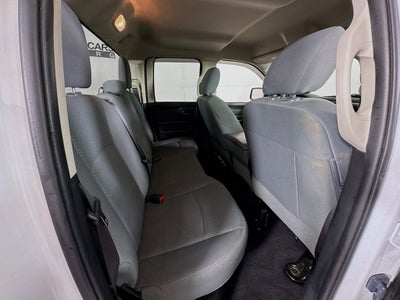 2017 RAM 1500 Express QUAD CAB 4X4