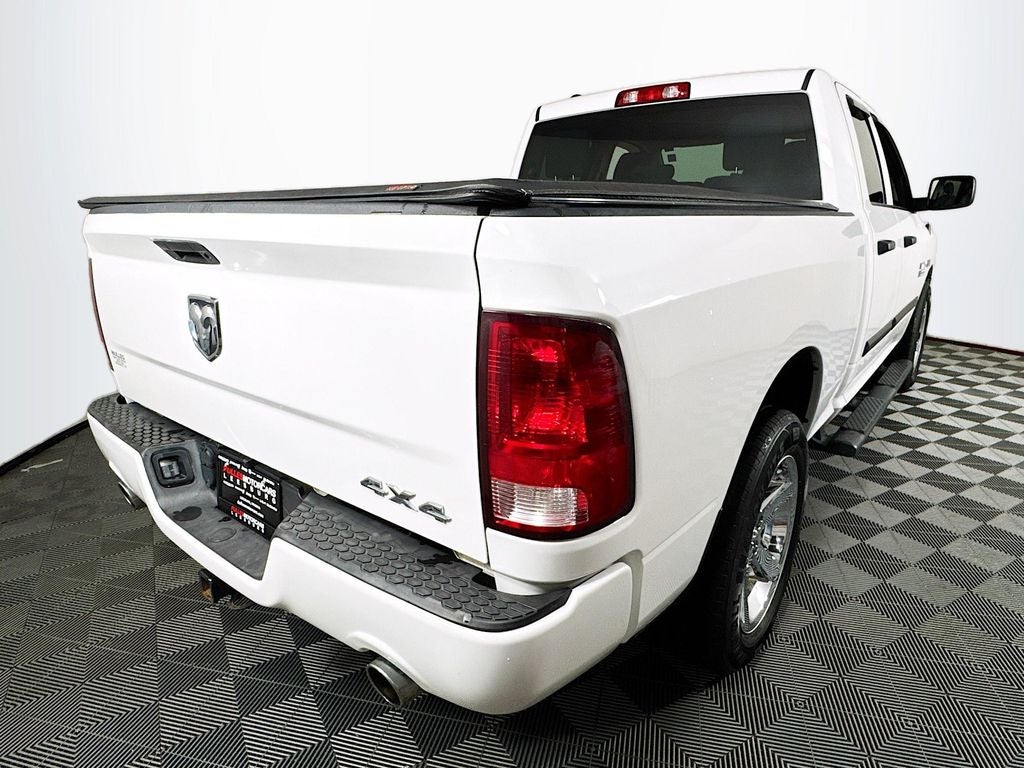 2017 RAM 1500 Express QUAD CAB 4X4