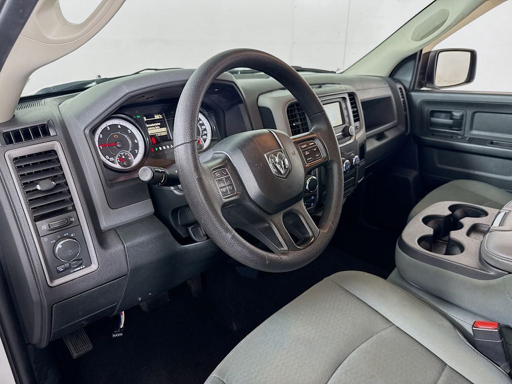 2017 RAM 1500 Express QUAD CAB 4X4