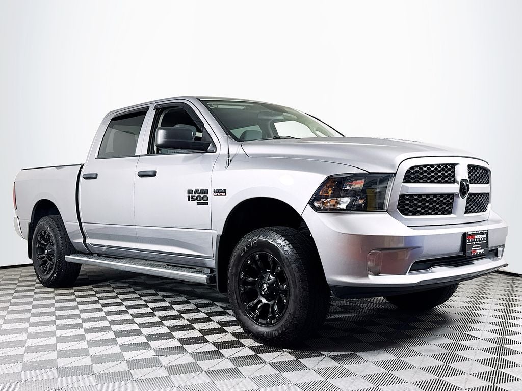 2019 RAM 1500 Classic Express Crew Cab 4X4