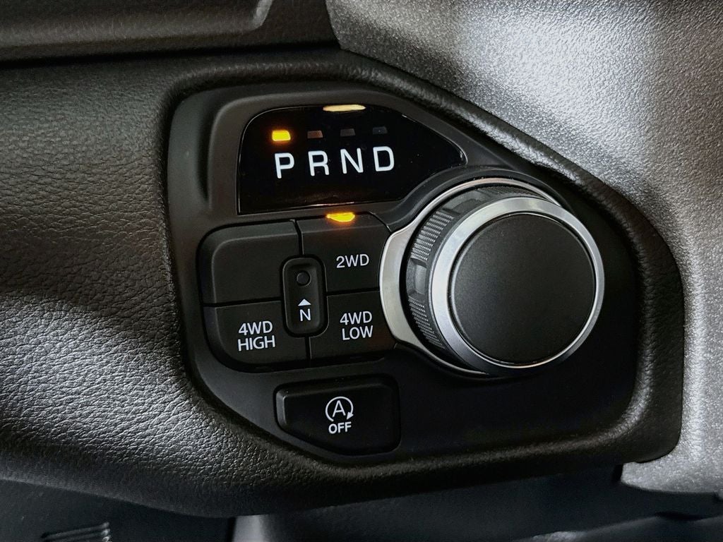 2025 RAM 1500 Tradesman CREW CAB 4X4