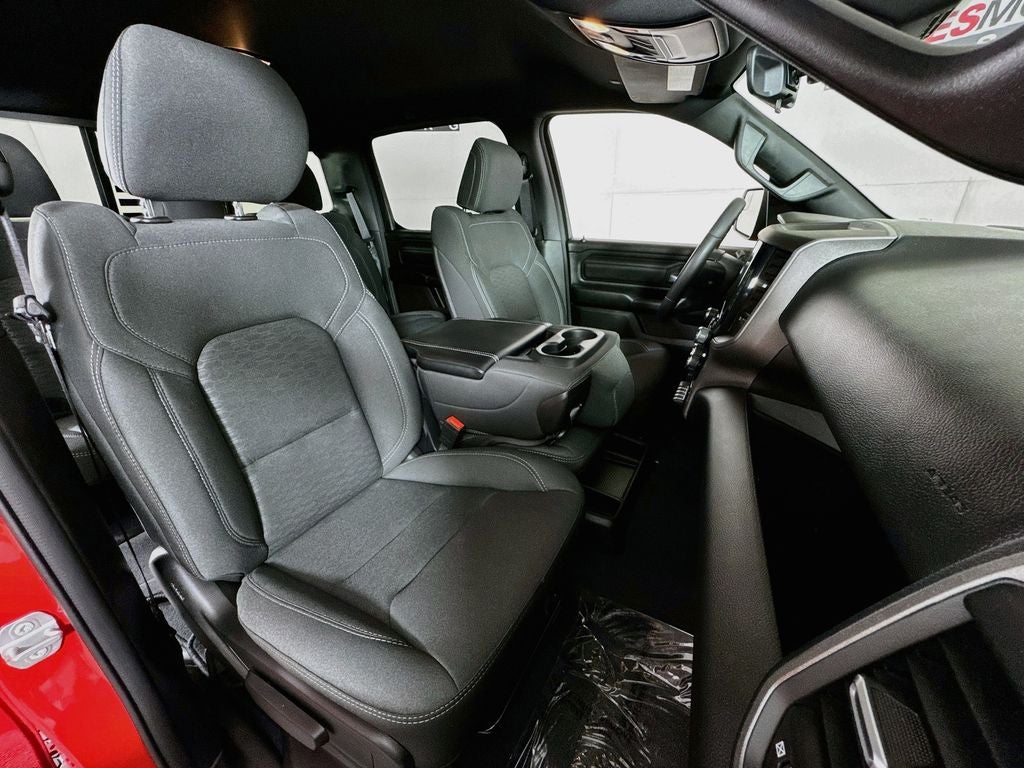 2025 RAM 1500 Tradesman CREW CAB 4X4