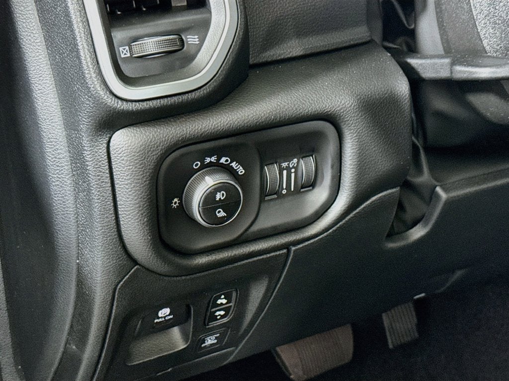 2027 RAM Ram 1500 Big Horn/Lone Star