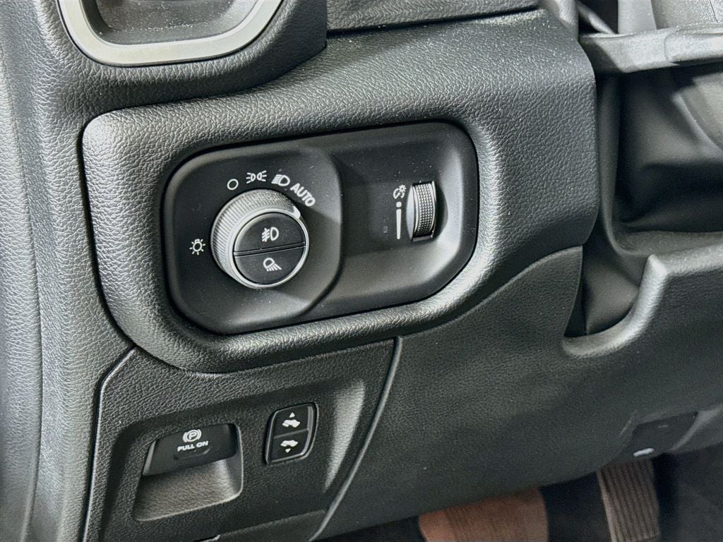 2022 RAM 1500 Big Horn/Lone Star Crew Cab 4X4