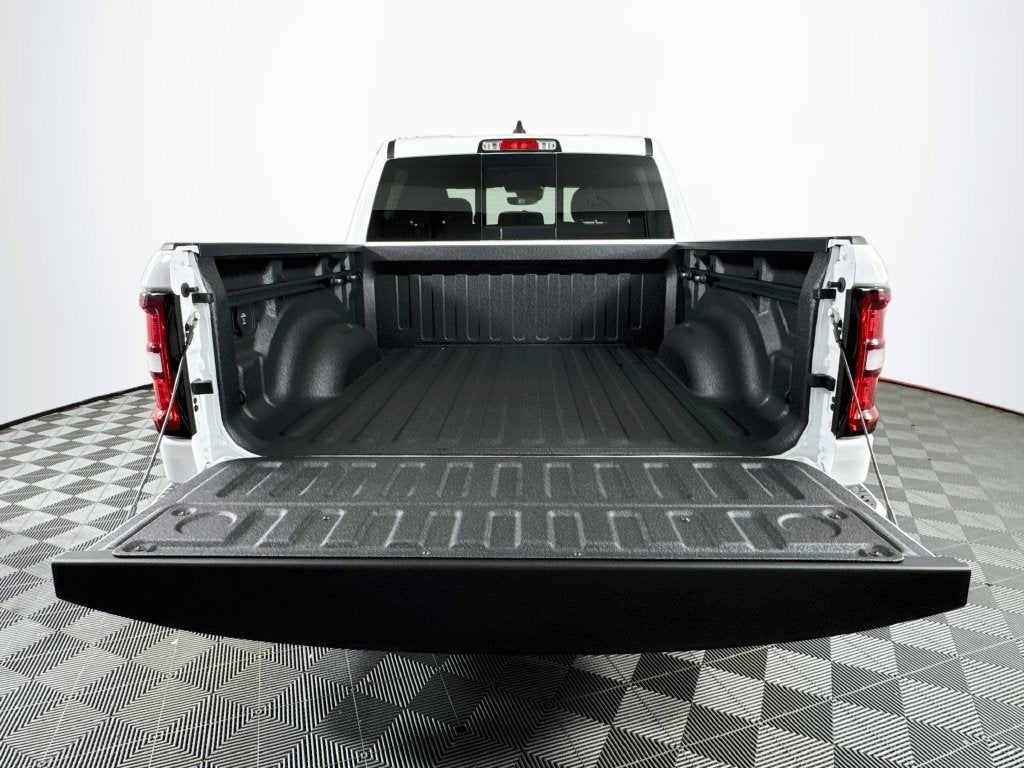 2027 RAM Ram 1500 Big Horn/Lone Star