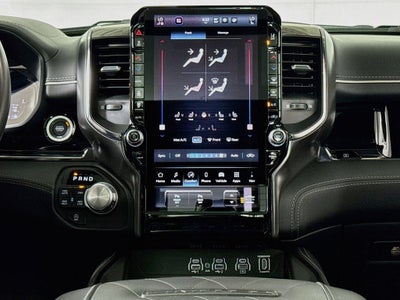 2025 RAM 1500 Limited C rew Cab 4X4