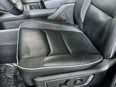 2025 RAM 1500 Limited C rew Cab 4X4