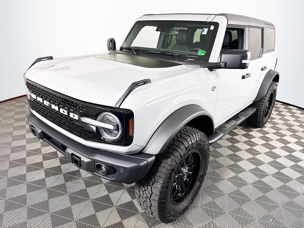 2023 Ford Bronco Wildtrak Advanced- Lifted