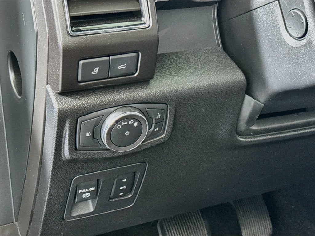2019 Ford Expedition Limited Equipment Group 303A