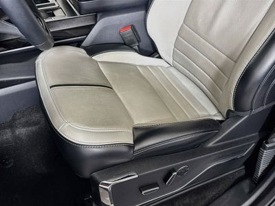 2024 Ford F-150 Lightning Platinum 4X4