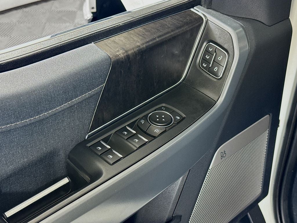 2023 Ford F-150 Lariat-FX4 OFF-ROAD Package Hybrid
