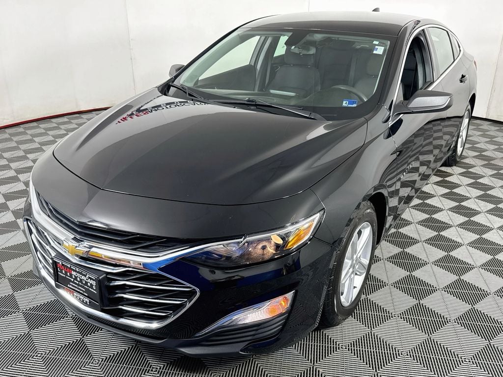 2022 Chevrolet Malibu LS 1LS