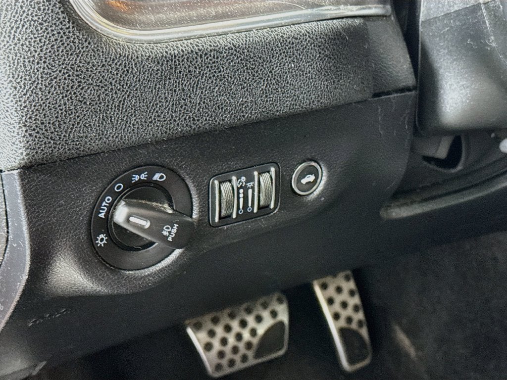 2014 Dodge Charger R/T -5.7 Hemi MDS VVT Engine