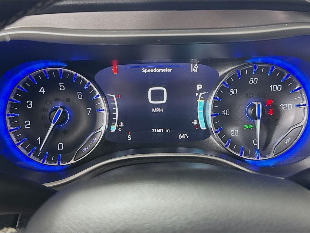 2023 Chrysler Pacifica Touring L