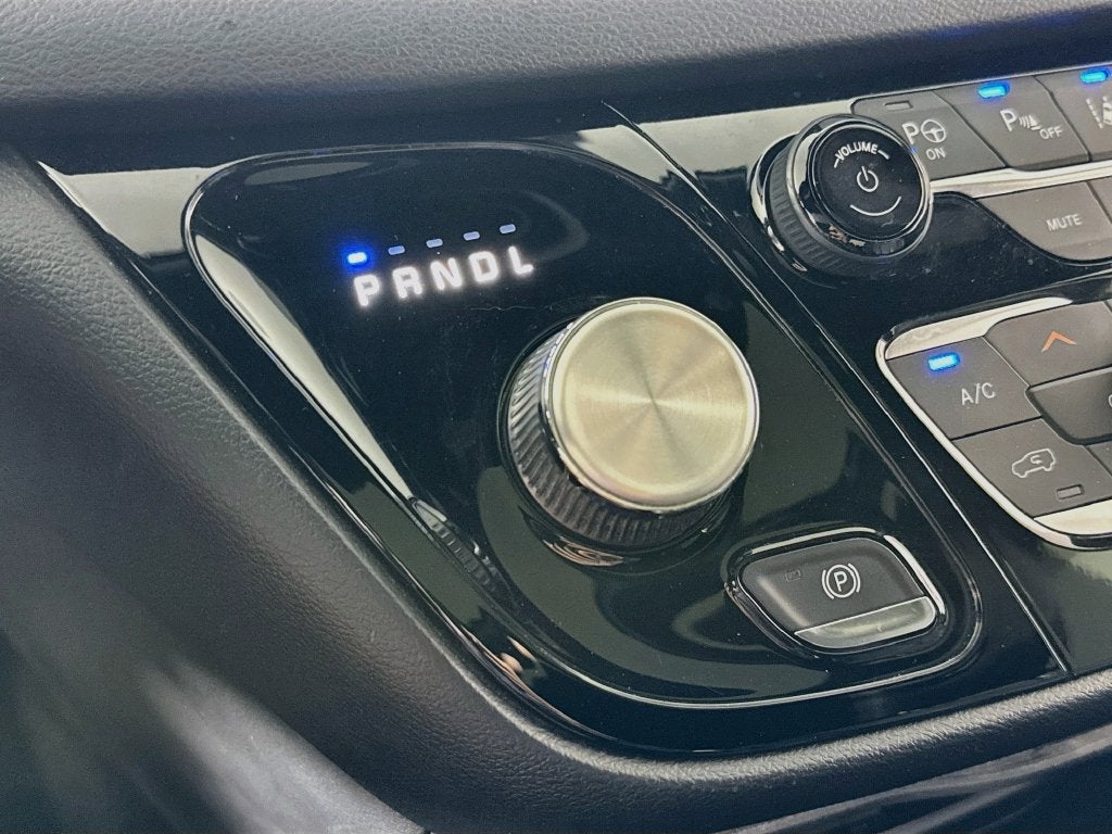 2020 Chrysler Pacifica Touring L Plus S-Appearance Package-27J