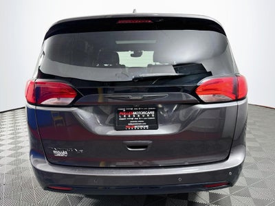 2020 Chrysler Pacifica Touring L Plus S-Appearance Package-27J
