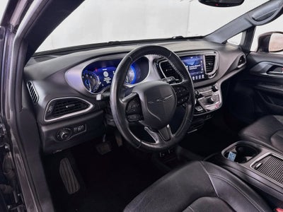 2020 Chrysler Pacifica Touring L Plus S-Appearance Package-27J