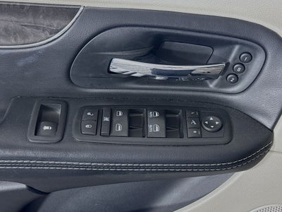 2015 Chrysler Town & Country Limited-Platinum