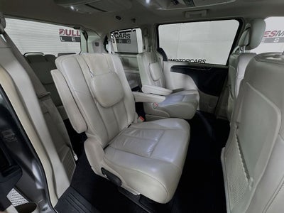 2015 Chrysler Town & Country Limited-Platinum