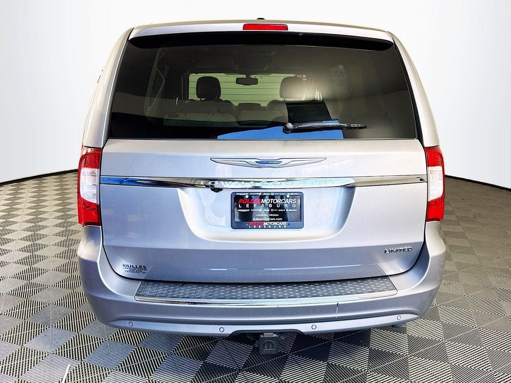 2015 Chrysler Town & Country Limited-Platinum