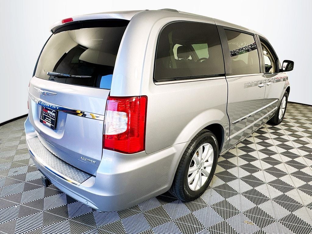 2015 Chrysler Town & Country Limited-Platinum