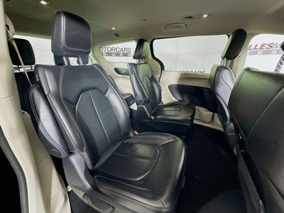 2022 Chrysler Pacifica Hybrid Touring L