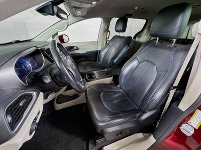 2021 Chrysler Pacifica Hybrid Touring L