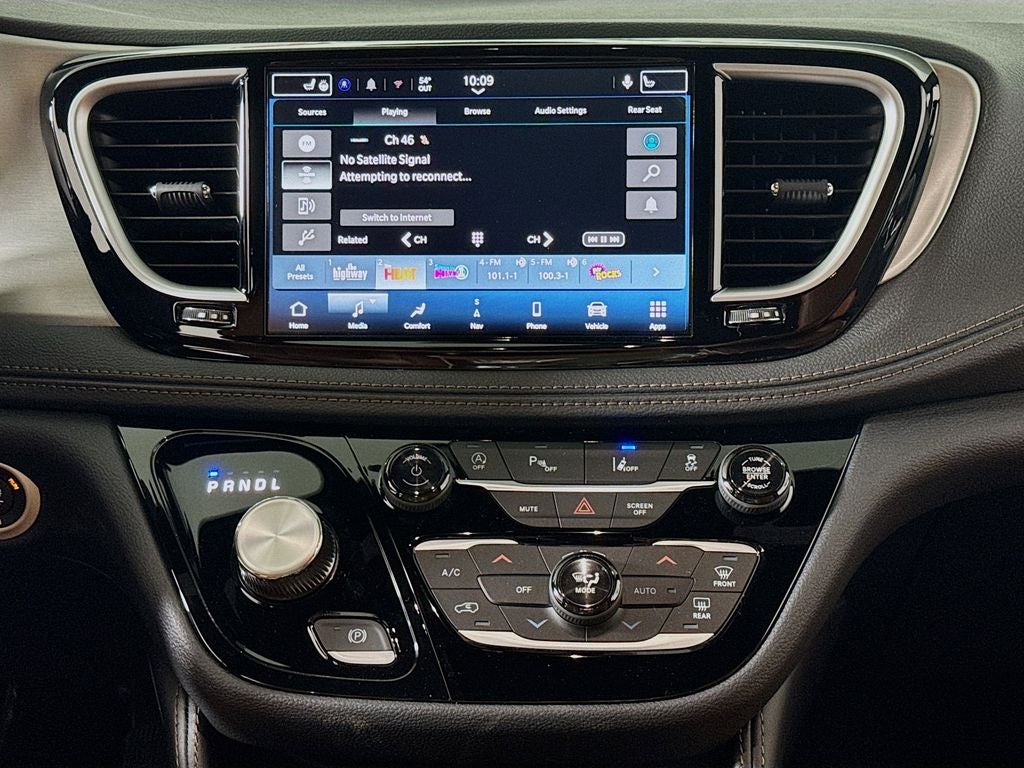 2026 Chrysler Pacifica Pinnacle