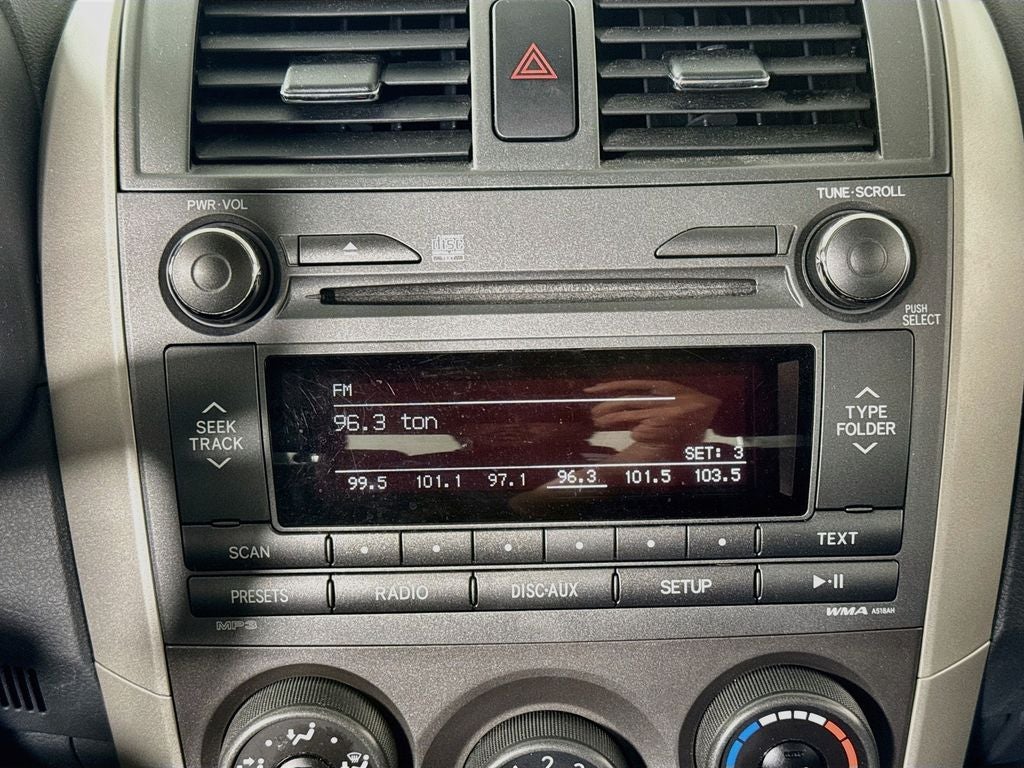 2011 Toyota Corolla S Preferred O wner's Portfolio