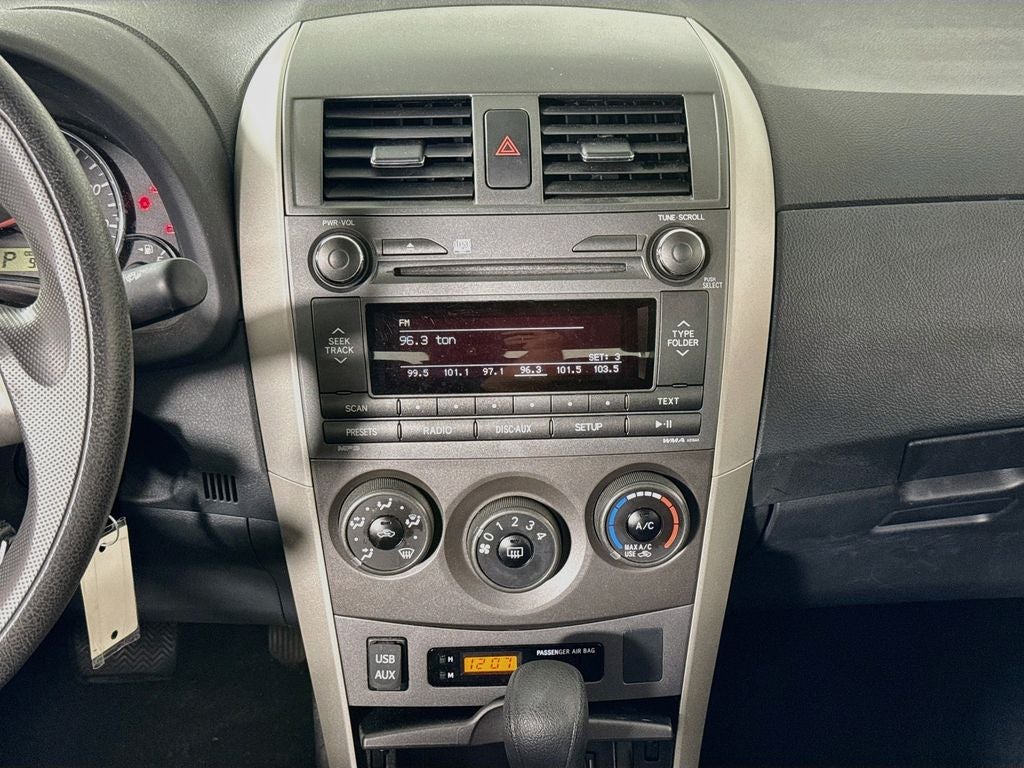 2011 Toyota Corolla S Preferred O wner's Portfolio
