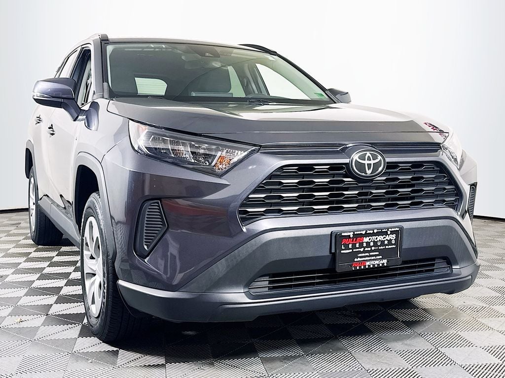 2020 Toyota RAV4 LE