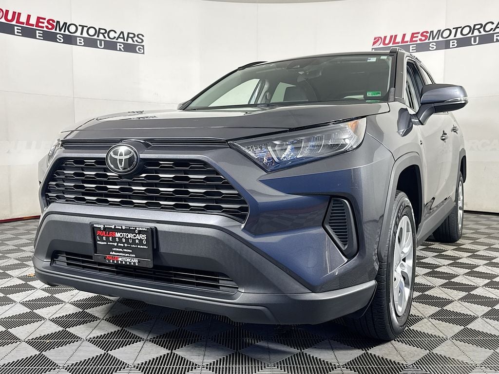 2020 Toyota RAV4 LE