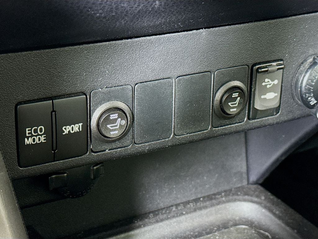 2016 Toyota RAV4 XLE AWD-SUV