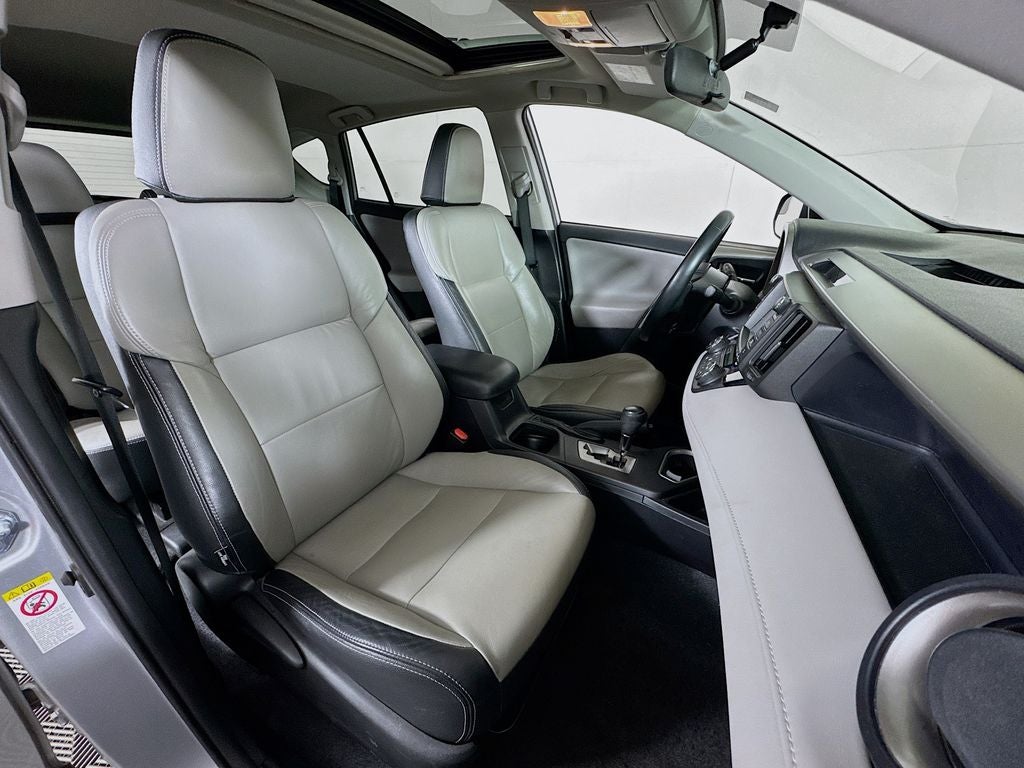 2016 Toyota RAV4 XLE AWD-SUV