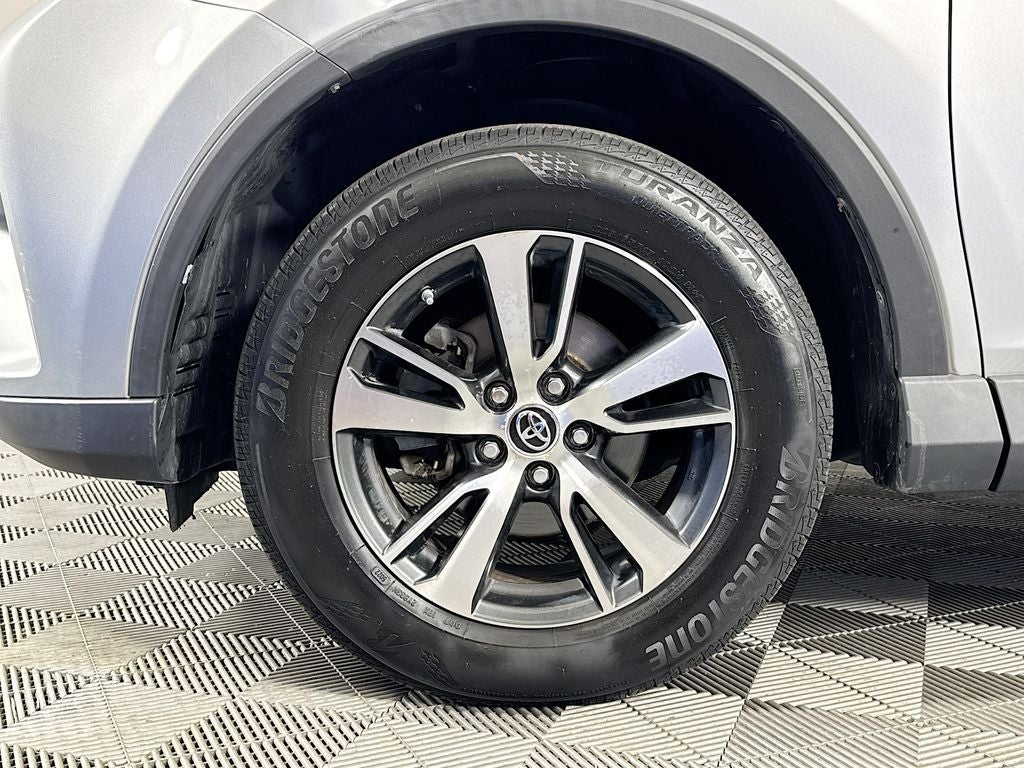 2016 Toyota RAV4 XLE AWD-SUV