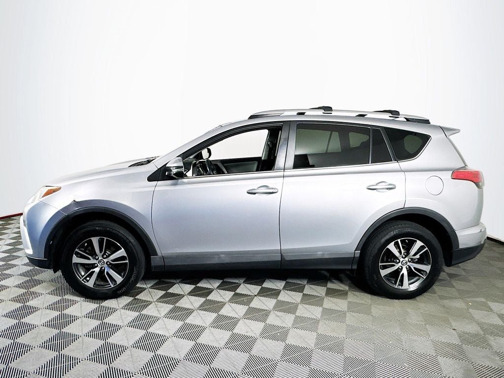 2016 Toyota RAV4 XLE AWD-SUV