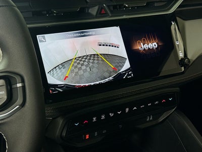 2026 Jeep Cherokee Laredo