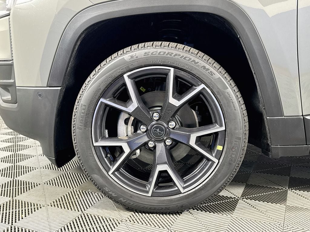 2026 Jeep Cherokee Overland