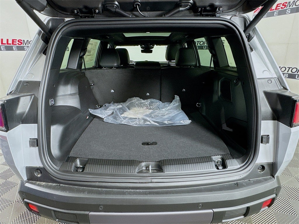 2026 Jeep Cherokee Overland