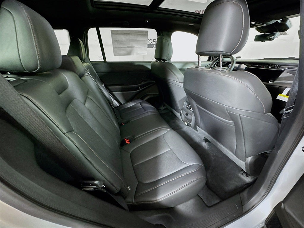 2026 Jeep Cherokee Overland