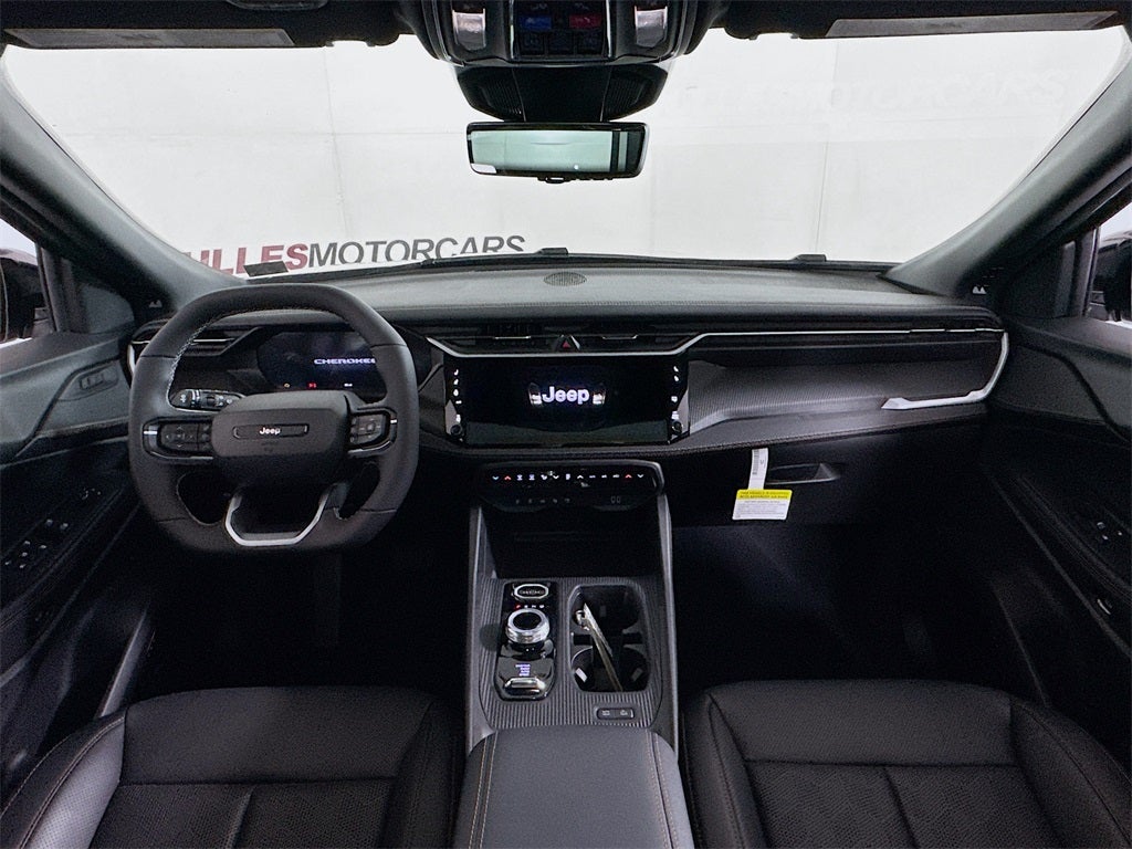 2026 Jeep Cherokee Overland