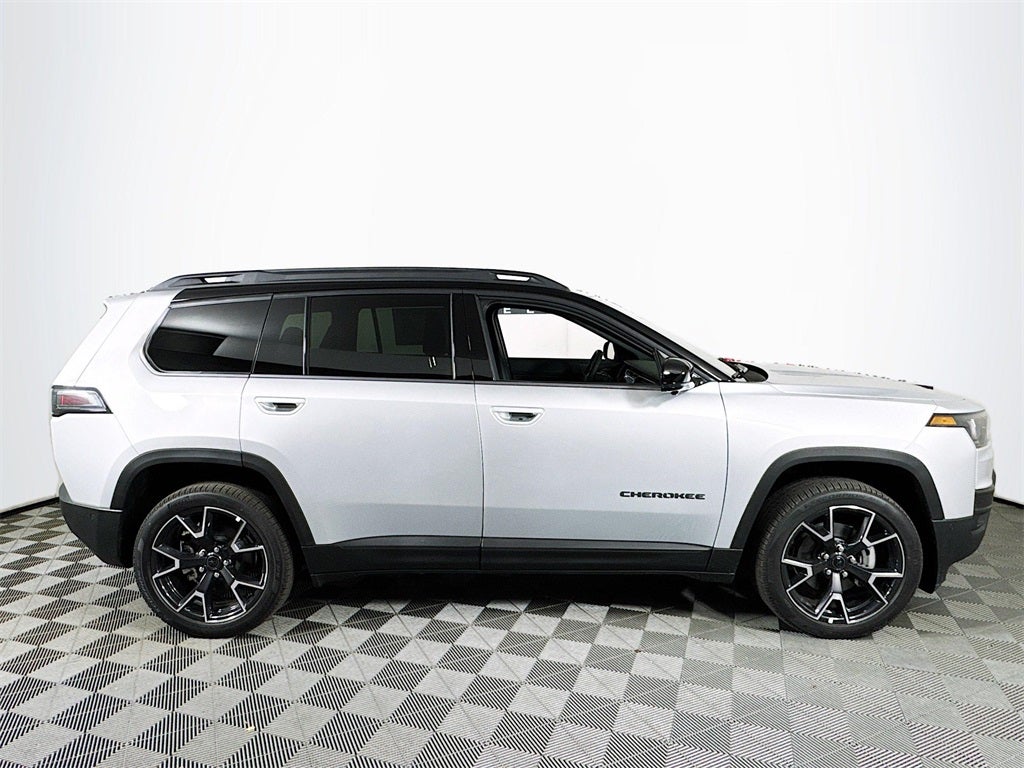 2026 Jeep Cherokee Overland