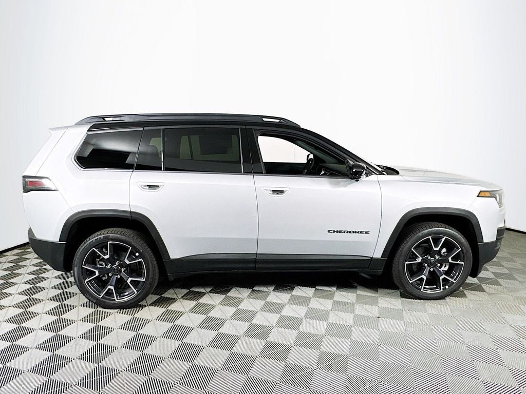 2026 Jeep Cherokee Overland